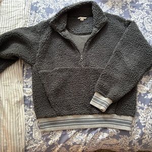 American Eagle Sherpa Quarterzip pullover